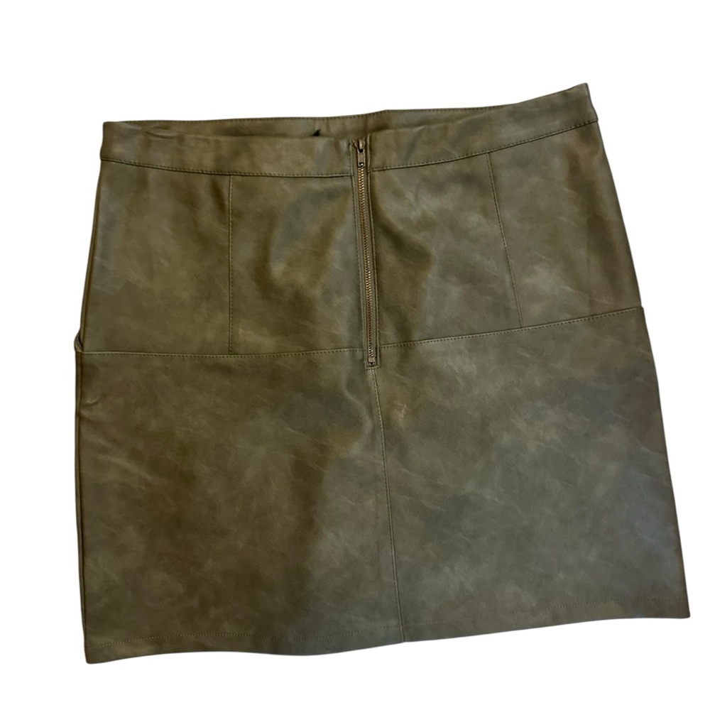 Shinestar Olive Green mini Women's Skirt size large new - Picture 4 of 6